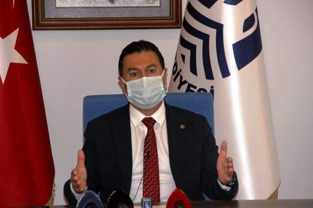 Tam kapanma kararı sonrası binlerin akın ettiği Bodrum'da belediye başkanı isyan etti: Büyük bir kaos yaşanıyor Tam kapanma kararı sonrası binlerin akın ettiği Bodrum'da belediye başkanı isyan etti: Büyük bir kaos yaşanıyor