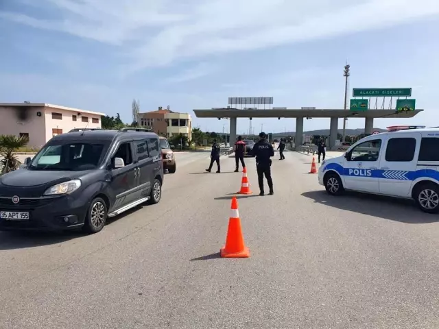 Tam kapanma nedeniyle Çeşme'ye yazlıkçı akını Tam kapanma nedeniyle Çeşme'ye yazlıkçı akını
