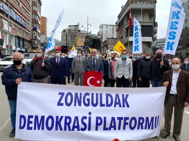 Tam kapanma nedeniyle erken 1 Mayıs kutlaması Tam kapanma nedeniyle erken 1 Mayıs kutlaması