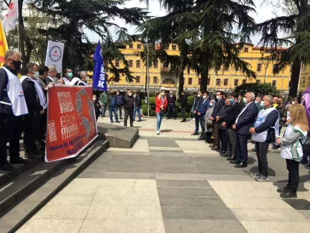 Tam kapanma öncesi 1 Mayıs İşçi Bayramı'nı kutladılar Tam kapanma öncesi 1 Mayıs İşçi Bayramı'nı kutladılar