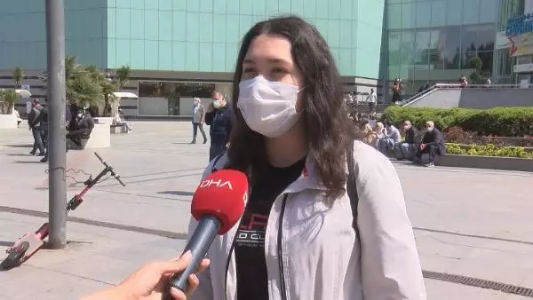 TAM KAPANMA ÖNCESİ AVM'LERDE ALIŞVERİŞ YOĞUNLUĞU TAM KAPANMA ÖNCESİ AVM'LERDE ALIŞVERİŞ YOĞUNLUĞU