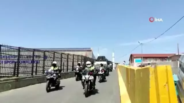 'Tam kapanma' öncesi dev asayiş denetimi 'Tam kapanma' öncesi dev asayiş denetimi