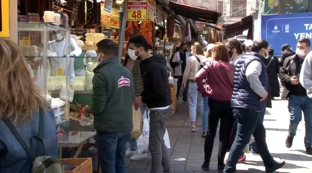 Tam kapanma öncesi Eminönü'nde yoğunluk Tam kapanma öncesi Eminönü'nde yoğunluk