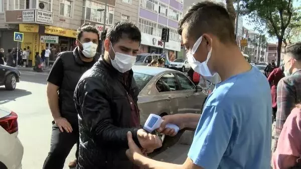 TAM KAPANMA ÖNCESİ ESENLER'DE BAKLAVA KUYRUĞU TAM KAPANMA ÖNCESİ ESENLER'DE BAKLAVA KUYRUĞU