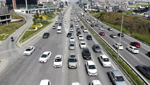 Tam kapanma öncesi İstanbul'dan, Anadolu'ya göç Tam kapanma öncesi İstanbul'dan, Anadolu'ya göç