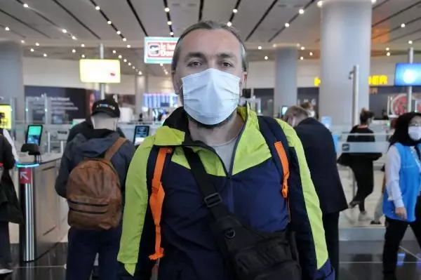 TAM KAPANMA ÖNCESİ İSTANBUL HAVALİMANI'NDA YOĞUNLUK TAM KAPANMA ÖNCESİ İSTANBUL HAVALİMANI'NDA YOĞUNLUK