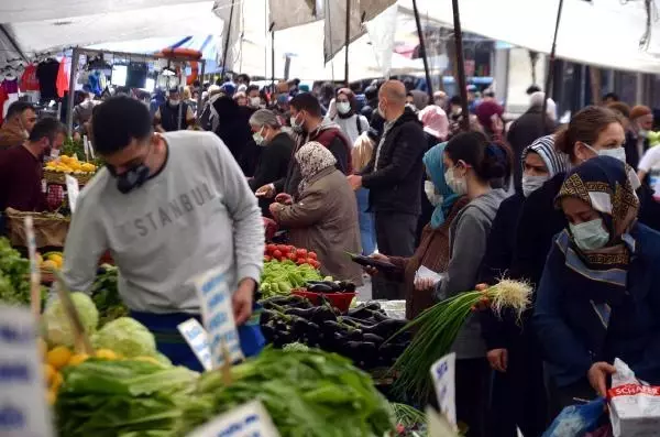 'TAM KAPANMA' ÖNCESİ KURULAN PAZARLARDA YOĞUNLUK YAŞANDI -1 Avcılar 'TAM KAPANMA' ÖNCESİ KURULAN PAZARLARDA YOĞUNLUK YAŞANDI -1 Avcılar