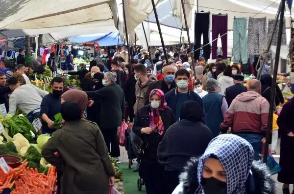 'TAM KAPANMA' ÖNCESİ KURULAN PAZARLARDA YOĞUNLUK YAŞANDI -1 Avcılar 'TAM KAPANMA' ÖNCESİ KURULAN PAZARLARDA YOĞUNLUK YAŞANDI -1 Avcılar