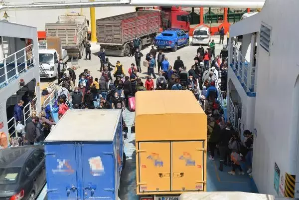 BALIKESİR TAM KAPANMA ÖNCESİ MARMARA, AVŞA VE EKİNLİK ADALARININ NÜFUSU 4 KAT ARTTI BALIKESİR TAM KAPANMA ÖNCESİ MARMARA, AVŞA VE EKİNLİK ADALARININ NÜFUSU 4 KAT ARTTI