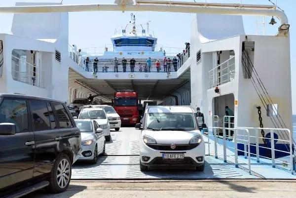 BALIKESİR TAM KAPANMA ÖNCESİ MARMARA, AVŞA VE EKİNLİK ADALARININ NÜFUSU 4 KAT ARTTI BALIKESİR TAM KAPANMA ÖNCESİ MARMARA, AVŞA VE EKİNLİK ADALARININ NÜFUSU 4 KAT ARTTI