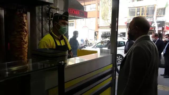 Tam kapanma öncesi Vali Öner, Başkan Demir ile birlikte denetimlerde bulundu Tam kapanma öncesi Vali Öner, Başkan Demir ile birlikte denetimlerde bulundu