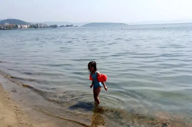 Tam kapanma öncesinde Erdek en hareketli saatlerini yaşadı Tam kapanma öncesinde Erdek en hareketli saatlerini yaşadı
