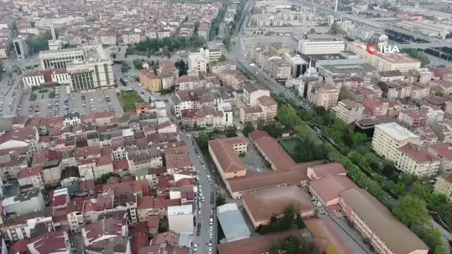 Tam kapanmanın başlaması ile Kocaeli'de sokaklar sessizliğe büründü Tam kapanmanın başlaması ile Kocaeli'de sokaklar sessizliğe büründü