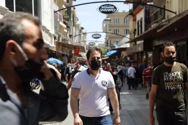 TAM KAPANMAYA SAATLER KALA GAZİANTEP'TEKİ ÇARŞILAR DOLDU TAM KAPANMAYA SAATLER KALA GAZİANTEP'TEKİ ÇARŞILAR DOLDU