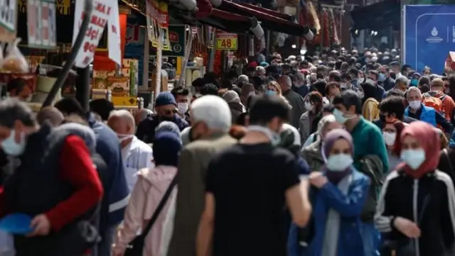 Tam kapanmayı çok yanlış anladık! Uzman isim görüntülere isyan etti: Bu çok tehlikeli bir durum Tam kapanmayı çok yanlış anladık! Uzman isim görüntülere isyan etti: Bu çok tehlikeli bir durum