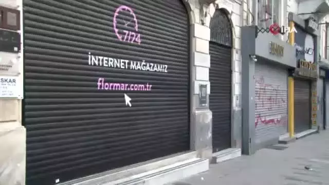 Tam kapanmayla birlikte İstiklal Caddesi turistlere kaldı Tam kapanmayla birlikte İstiklal Caddesi turistlere kaldı