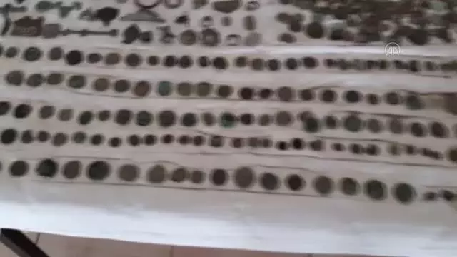 Tarihi eser niteliğinde 789 sikke ve 164 obje ele geçirildi Tarihi eser niteliğinde 789 sikke ve 164 obje ele geçirildi