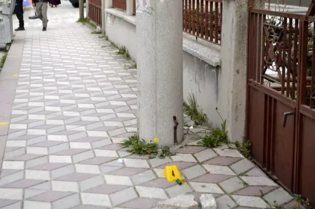 Tavşanlı'da sözlü kavga kanlı bitti Tavşanlı'da sözlü kavga kanlı bitti