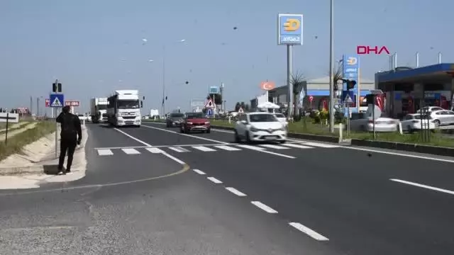 TEKİRDAĞ İSTANBUL-TEKİRDAĞ YOLUNDA ARAÇ KUYRUĞU TEKİRDAĞ İSTANBUL-TEKİRDAĞ YOLUNDA ARAÇ KUYRUĞU
