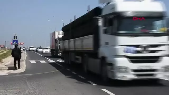 TEKİRDAĞ İSTANBUL-TEKİRDAĞ YOLUNDA ARAÇ KUYRUĞU TEKİRDAĞ İSTANBUL-TEKİRDAĞ YOLUNDA ARAÇ KUYRUĞU