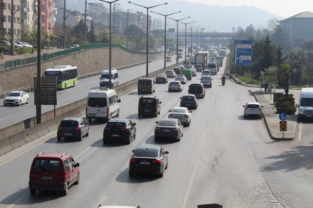 tem ve d 100 yolu kocaeli gecisinde tam kapan 10 14097997 o