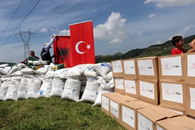- TİKA'dan Arnavutluk'ta çiftçilere tohum ve gübre desteği - TİKA'dan Arnavutluk'ta çiftçilere tohum ve gübre desteği