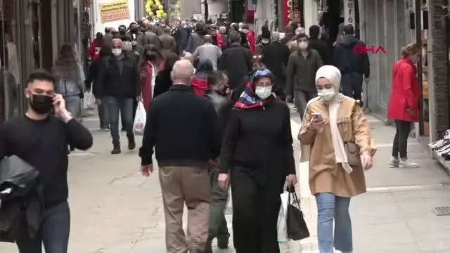 Trabzon'da çarşı ve pazarlarda 'tam kapanma' yoğunluğu Trabzon'da çarşı ve pazarlarda 'tam kapanma' yoğunluğu