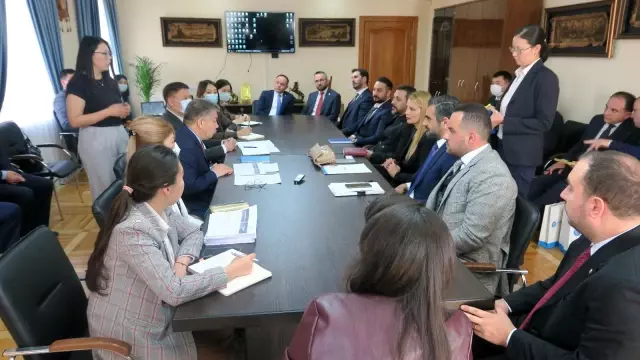 TÜGİAD Yönetim Kurulu Başkanı Çevikel ve Türk heyetten Kırgızistan'a ziyaret TÜGİAD Yönetim Kurulu Başkanı Çevikel ve Türk heyetten Kırgızistan'a ziyaret