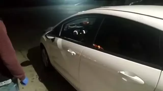 Uyuşturucu operasyonunda 10 kilo 200 gram esrar ele geçirildi Uyuşturucu operasyonunda 10 kilo 200 gram esrar ele geçirildi