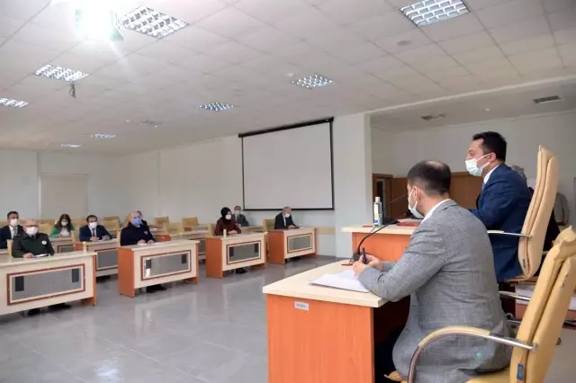 Bilecik'te 'tam kapanma toplantısı' düzenlendi Bilecik'te 'tam kapanma toplantısı' düzenlendi