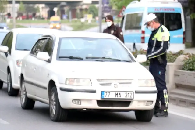 Yalova'da tam kapanma dönemi denetimleri başladı Yalova'da tam kapanma dönemi denetimleri başladı