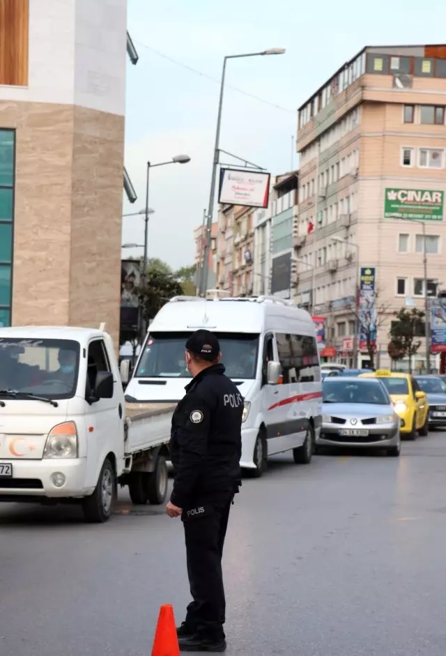 Yalova'da tam kapanma dönemi denetimleri başladı Yalova'da tam kapanma dönemi denetimleri başladı
