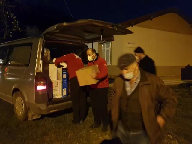 Son dakika haber! Yangında 2 kişinin öldüğü köye yardım Son dakika haber! Yangında 2 kişinin öldüğü köye yardım