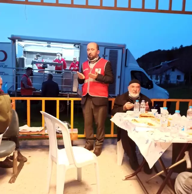 Son dakika haber! Yangında 2 kişinin öldüğü köye yardım Son dakika haber! Yangında 2 kişinin öldüğü köye yardım