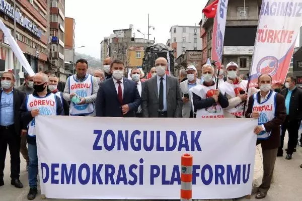 ZONGULDAK'TA 'TAM KAPANMA' ÖNCESİ 1 MAYIS KUTLAMASI ZONGULDAK'TA 'TAM KAPANMA' ÖNCESİ 1 MAYIS KUTLAMASI