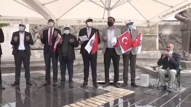 1 Mayıs Emek ve Dayanışma Günü dolayısıyla basın açıklaması yapıldı 1 Mayıs Emek ve Dayanışma Günü dolayısıyla basın açıklaması yapıldı