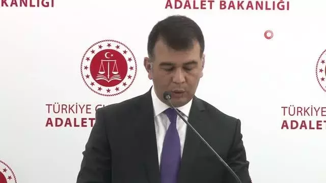 Adalet Bakanlığı Sözcüsü Çekin: 'Zorunlu adli işlemlerde avukatlar ve taraflar sokağa çıkma yasağından muaf sayılacak' Adalet Bakanlığı Sözcüsü Çekin: 'Zorunlu adli işlemlerde avukatlar ve taraflar sokağa çıkma yasağından muaf sayılacak'