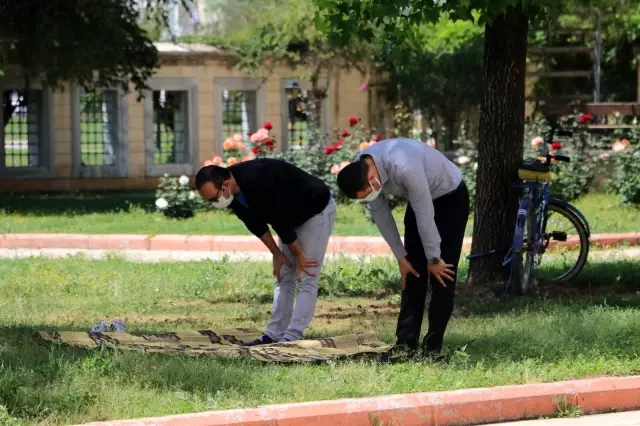 Adana'da tam kapanmada ilk cuma namazı