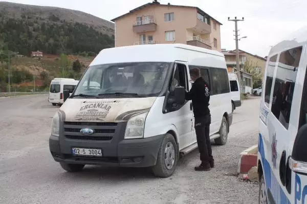 Adıyaman'da cadde ve sokaklar bomboş