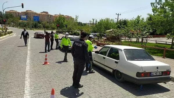 Adıyaman'da cadde ve sokaklar bomboş