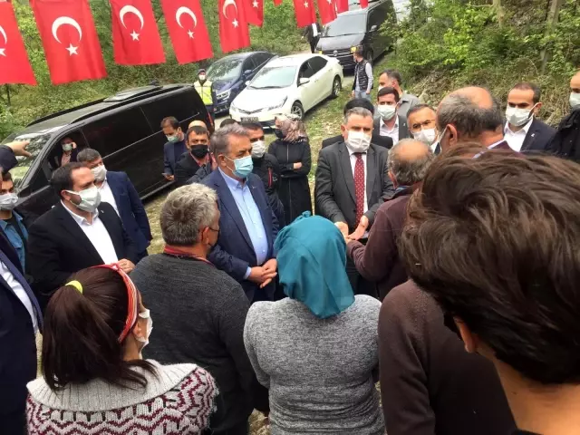 AK Parti'li vekiller İkizdere'deki taş ocağıyla ilgili yöre halkıyla görüştü AK Parti'li vekiller İkizdere'deki taş ocağıyla ilgili yöre halkıyla görüştü