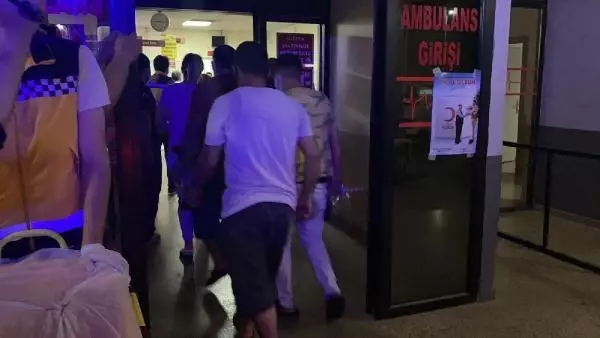Akşam yemeğinden zehirlenen 106 kişi, hastaneye kaldırıldı - Yeniden Akşam yemeğinden zehirlenen 106 kişi, hastaneye kaldırıldı - Yeniden