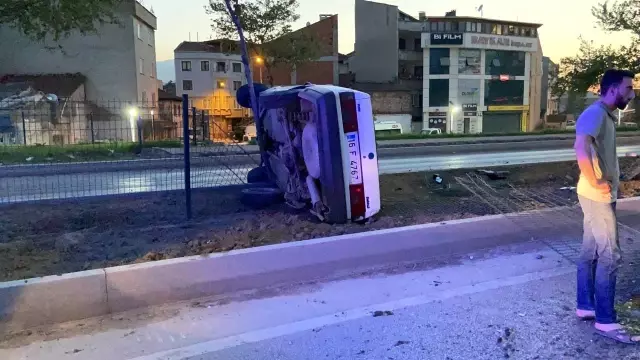Alkollü sürücü dehşet saçtı: 2 yaralı Alkollü sürücü dehşet saçtı: 2 yaralı