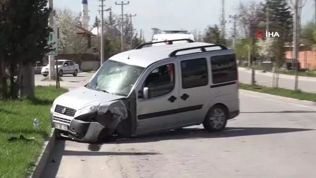Son dakika haber: Ani karar kazaya davetiye çıkarttı: 1 kişi yaralandı Son dakika haber: Ani karar kazaya davetiye çıkarttı: 1 kişi yaralandı