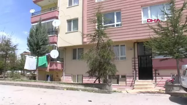 Kızını göstermeyen yakınlarını kurşunlayıp kendini vurdu Kızını göstermeyen yakınlarını kurşunlayıp kendini vurdu