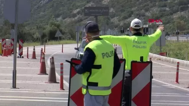 Antalya'da kontrol noktaları sakin Antalya'da kontrol noktaları sakin