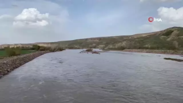 Son Dakika | Aras nehrinde karların erimesiyle birlikte su seviyesi yükseldi Son Dakika | Aras nehrinde karların erimesiyle birlikte su seviyesi yükseldi