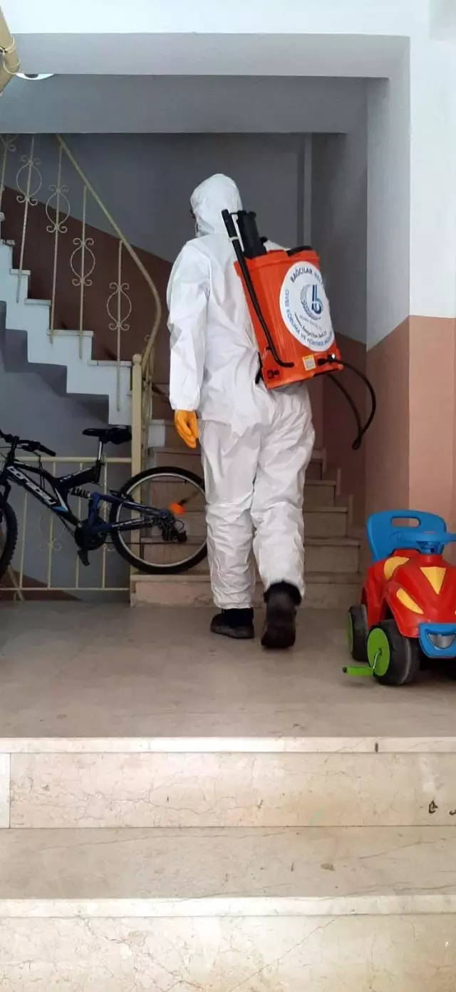 Bağcılar'da pandemiyle mücadele devam ediyor Bağcılar'da pandemiyle mücadele devam ediyor