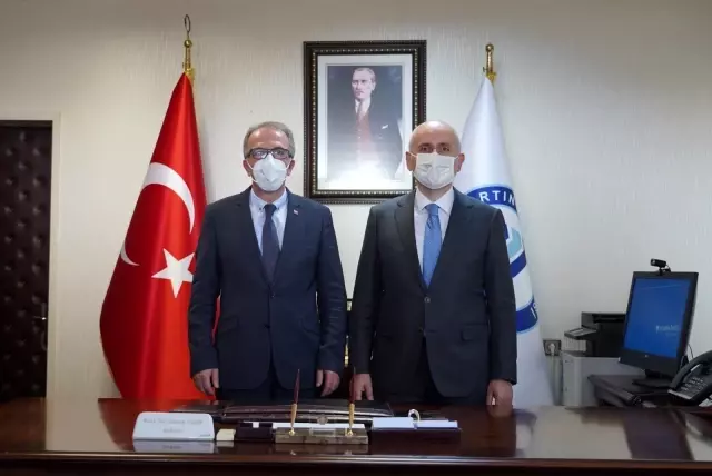 Bakan Karaismailoğlu, Bartın Üniversitesinden övgüyle bahsetti Bakan Karaismailoğlu, Bartın Üniversitesinden övgüyle bahsetti
