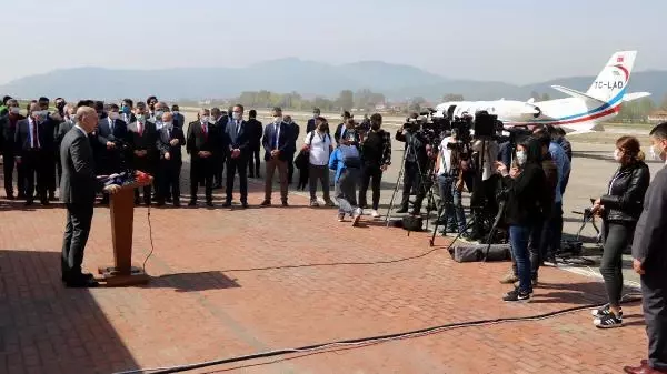 Ulaştırma ve Altyapı Bakanı Karaismailoğlu Zonguldak Çaycuma Havalimanı'nda konuştu Açıklaması Ulaştırma ve Altyapı Bakanı Karaismailoğlu Zonguldak Çaycuma Havalimanı'nda konuştu Açıklaması